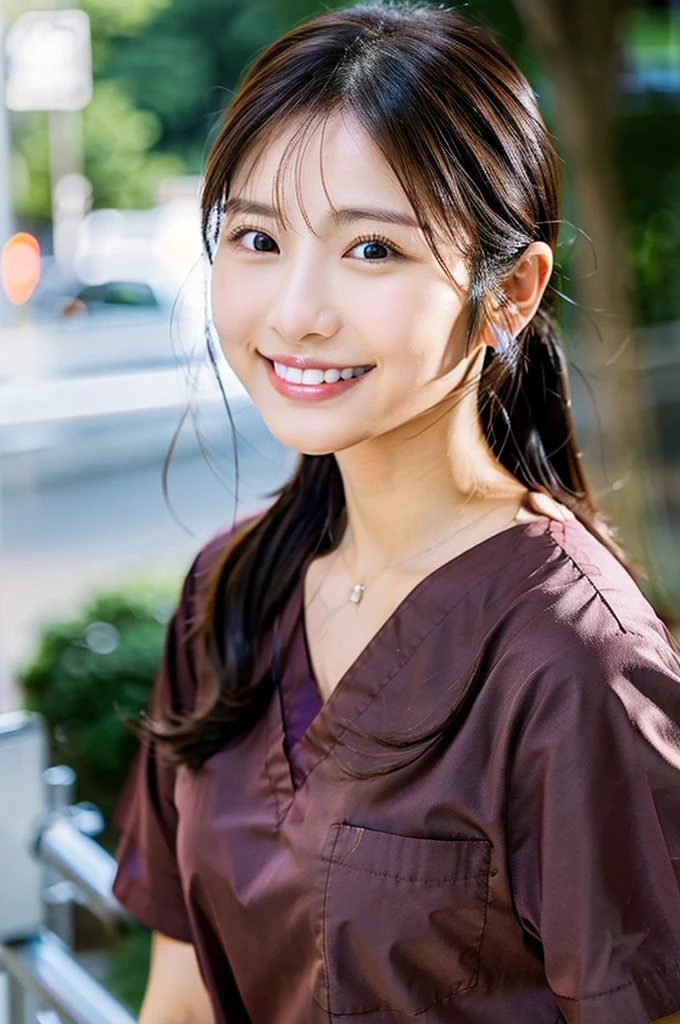 Dental hygienist wearing reddish brown medical scrubs Japanese woman in her early 20s with black hair Upper body close-up smile Shooting outside Harmony々