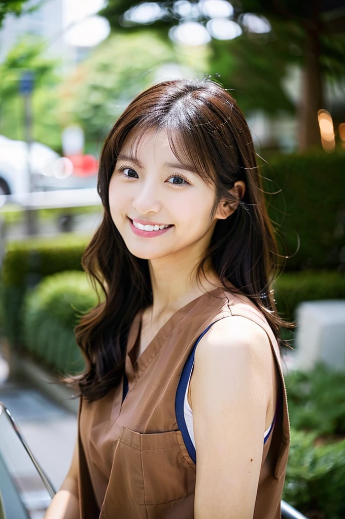 Dental hygienist wearing reddish brown medical scrubs Japanese woman in her early 20s with black hair Upper body close-up smile Shooting outside Harmony々