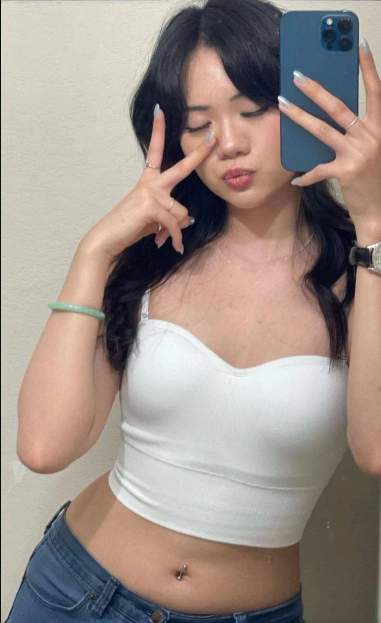 Extend the image to give a 9:16 ratio