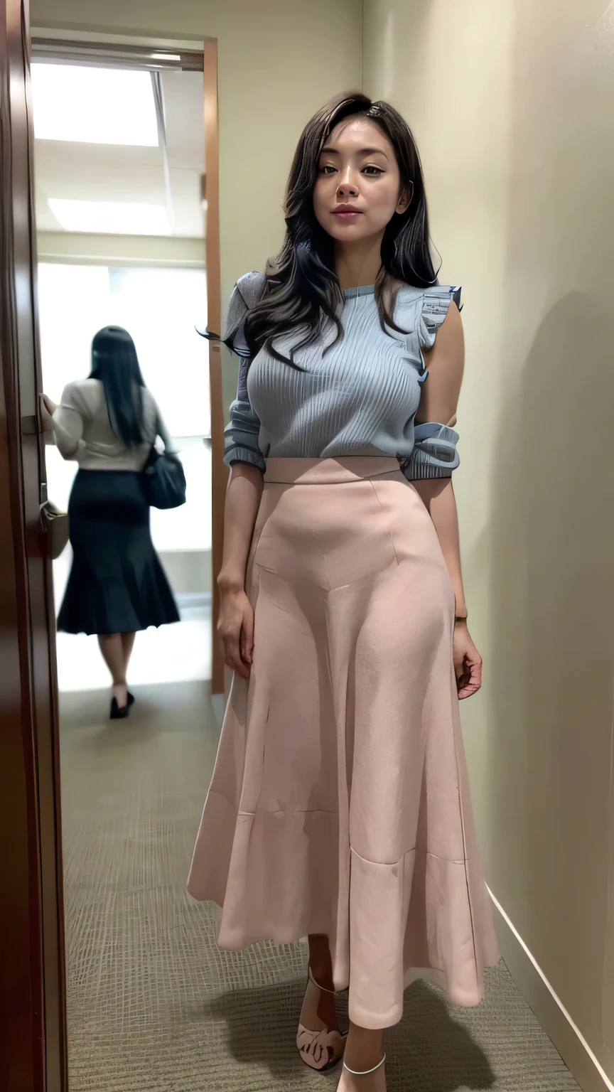 (Japan Office:1.5、Woman Walking In Hallway、Walking down the hallway、turn around)、(Realistic、Like a photograph、Live Action、8k, Realistic, RAW Photos, Best image quality: 1.4), Single-lens reflex camera、RAW Photos, Highest quality, Realistic, Highly detailed CG Unity 8k wallpaper, Written boundary depth, Cinematic Light, Lens flare, Ray Tracing, Realistic background、(Blouses with ruffles:1.4、mermaidskirt:1.4、Long skirt、p-line)、(Hold the document in your hand、Woman walking and talking)、((Long black hair:1.1)、Half Up、Tie with a hair clip)、Cute Japan Women、((whole body:1.5))、I like that style、stylish、Very detailed、Pay attention to the details、Perfect outfit、(White skin)、Beautiful feet:1.1、Side view、Accurate Arm、Anatomically correct body、Accurate fingering