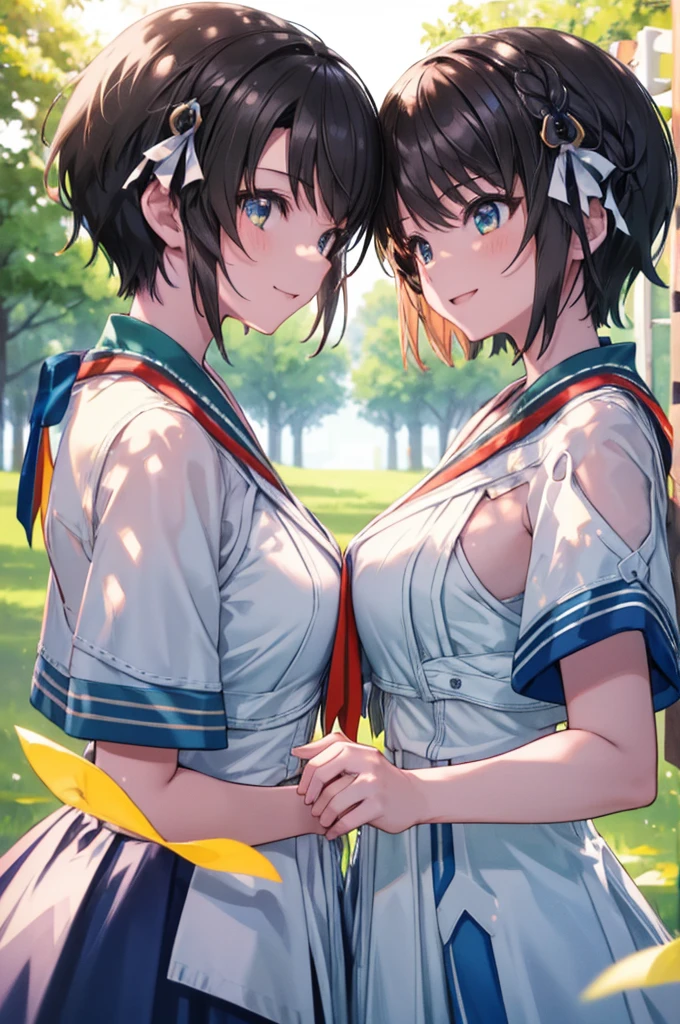 Two girls、Smiling at each other、Friendly atmosphere、Shiranui Flare、Subaru Ozora、looks fun