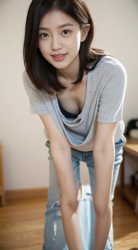 munechira、Down blouse、(((Realistic skin types)))、(Leaning forward:1.3)、(Oversized T-shirt、Loose fitting T-shirt、Low-cut T-shirt:1.2)、(Highest quality、8K、32k、masterpiece)、(Detailed bra)、Japanese、28 years old、Very cute girl、Beautiful girl、squat、Bright smile、living room、Bright room、Blurred Background、shortcut、Upper body close-up、Shooting from above