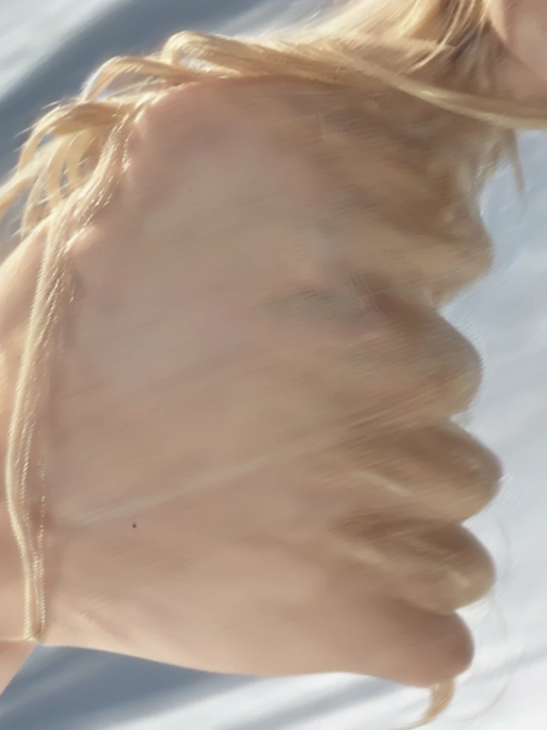 1 girl, long hair, blonde hair, Blue eyes, accuracy, realistic anatomy, in detail, high detail, pointy ears, Elf, a high resolution, Siren Eyes, European Eye Shape. solo, fantasy.