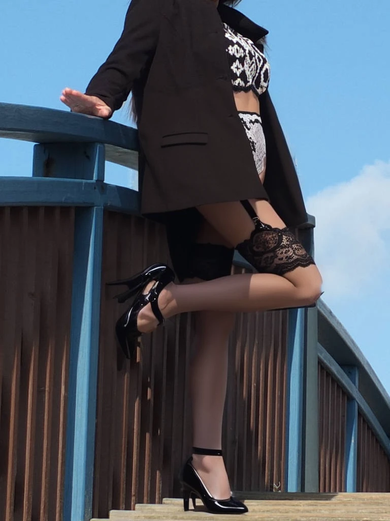 nude, white stockings, lace garter, pointy shoes, photo