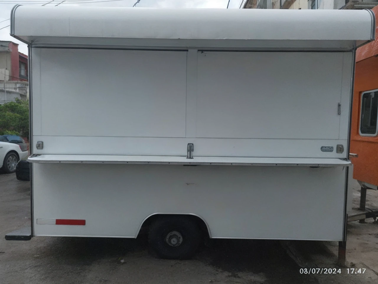 Customize Photo Trailer with Seafood Design