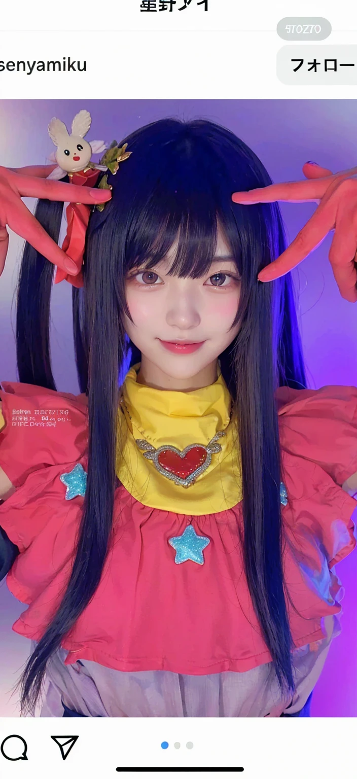 (Highest quality、8k、32K、masterpiece、)、Beautiful Japanese Women Photos、Super Short Hair、Cowboy Shot、shirt、Boyish、OK、young、Sunburned skin、、Large Breasts、Detailed face、Detailed eyes、Take a selfie in a café、Selfie with smartphone、Open your mouth、Santa Cosplay、Toothy smile