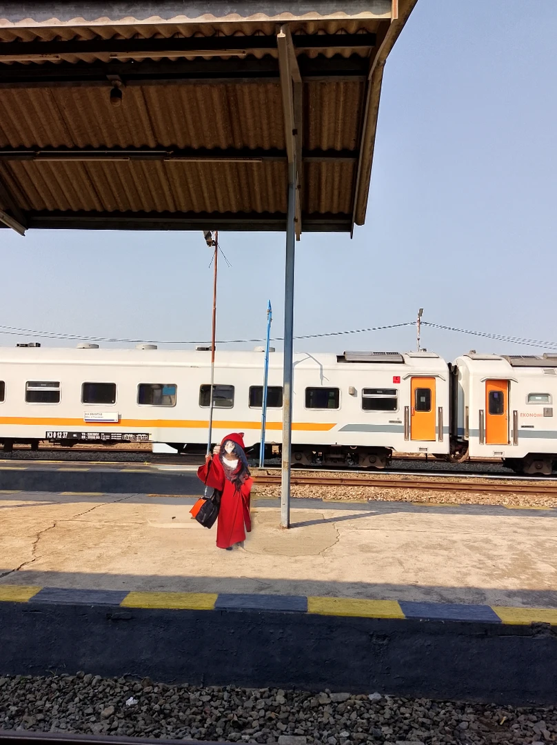 1girl,, red shawl, holding a bag, smile, wave hand, pov From the front,