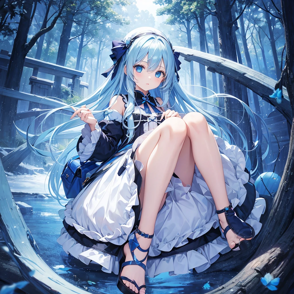 Girl with long light blue hair、Patchwork dress、Small and cute girl、Big bag(trunk)in your hand、Deep blue eyes、Full-body portrait、Staring at me with cold eyes