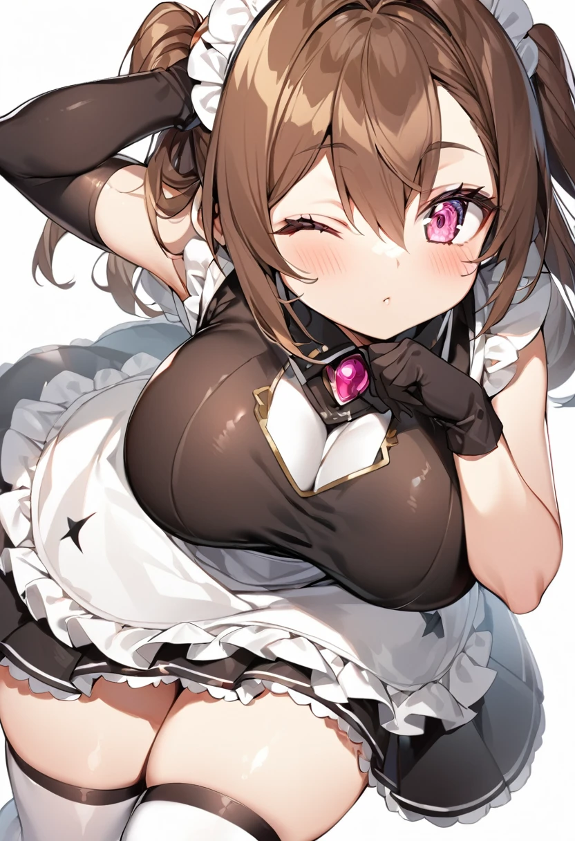 (One girl)、medium length hair、(sidelock)、(brown hair)、(slan eyes)、（boyish）、cute、(Big super breasts)、((Chubby))、Maid、No sleeve、mini skirt、White sleeveless、thigh-high socks thighhighs、(long gloves)、hairs between eyes、(coarse hair)、[flipped hair]、pink eye、expressionless、one eye closed、arm behind back、two side up、White Background、