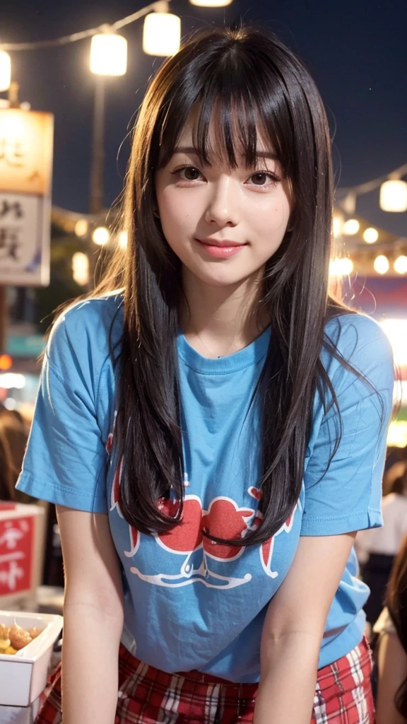 Beauty、Cute person、beautiful、Young face、Detailed face、Summer festival、Festivals、night、Lined with food stalls、Has bangs、T-Shirts、Leaning forward、whole body
