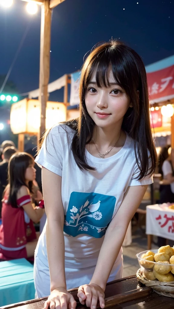 Beauty、Cute person、beautiful、Young face、Detailed face、Summer festival、Festivals、night、Lined with food stalls、Shot、Has bangs、T-Shirts、Leaning forward、whole body