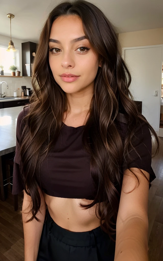 1 femme, Long Wavy Hair, dark brown eyes, top, chambre, Selfie, kitchen, sexy