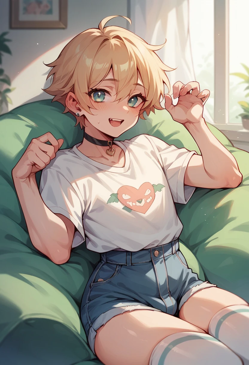 masterpiece、high quality、(20 year old man with short blonde hair and green eyes：1.5)、(femboy:1.2), wearing a black T-shirt、(Alone:1.5)、(evil smile:1.2)、(close up of your face:1.3)、(Only the upper body is shown.:1.3)、Stay in the living room、sitting on the sofa、