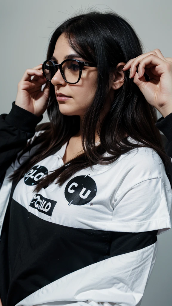 make the fat Colo-Colo logo, dark and with black glasses