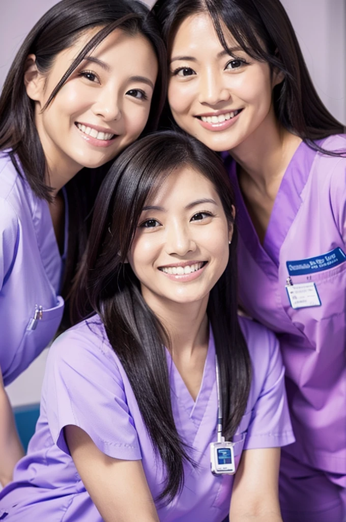 Dental hygienists, two women, smiling, all wearing light purple medical scrubs, short sleeves, Japanese, black hair, women in their early 30s Upper body close-up high resolution Highest quality Don't press your face too much 2People Main