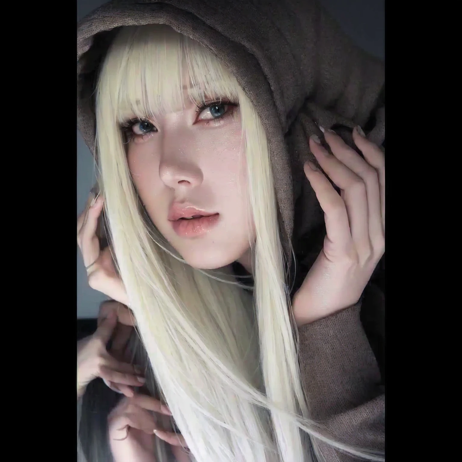 blond haired girl with long white hair and a hoodie, kerli koiv as anime girl, portrait a woman like reol, with white long hair, with long white hair, with long blond hair, shikamimi, extremely pale blond hair, with very long blonde hair, ava max, modeling photograph kerli koiv, cl, hair whitebangs hair