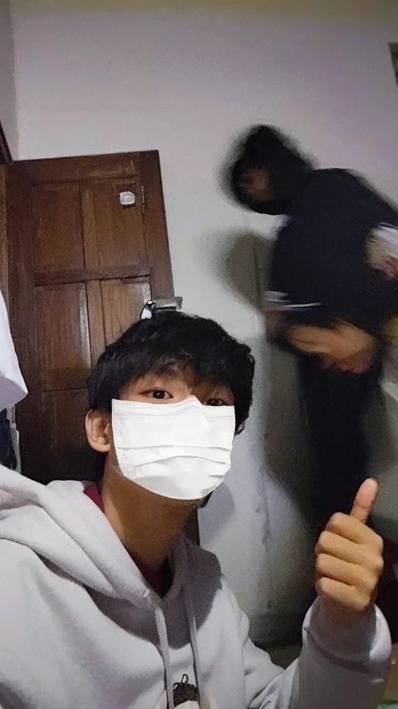 Ultra realistic, 1 boys, use white hodie, use white mask, ultra details, hd image, high PixelMaster, upscale2×