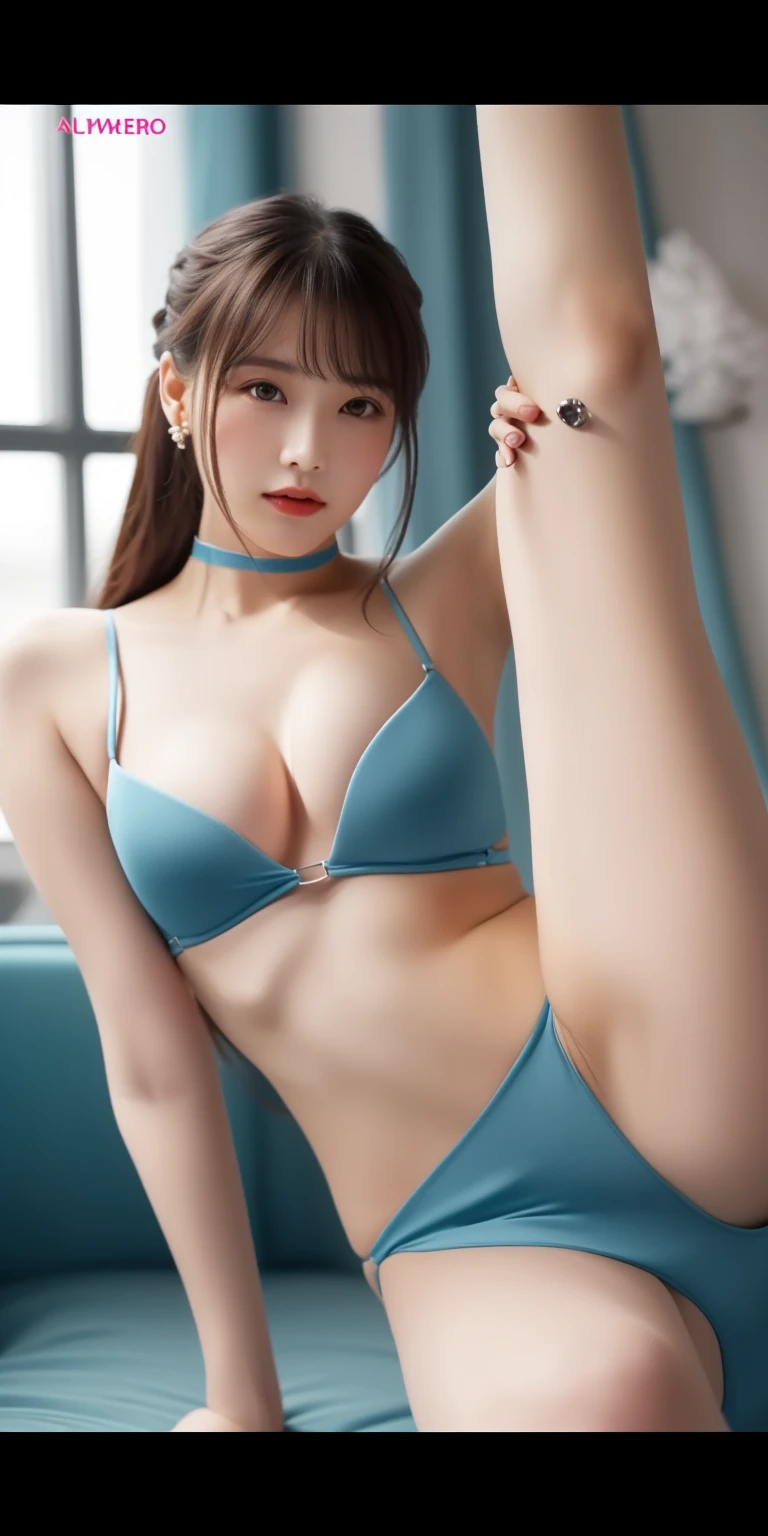 She&#39;s wearing a jacket and panties,Asian Woman,20-year-old， Slim girl photos model, Sexy Girls, Japanese Model, Gorgeous Chinese Model, Slim girl photos, Young and skinny gravure idol, Liu Chengyou, Chi Fengling, Korean Girls, Wenfei Ye, Shishion Wu, Bright blue shiny lingerie,