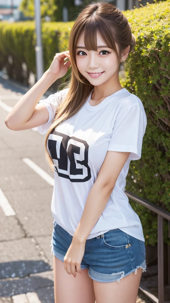 Highest quality、Highest quality、masterpiece、Best Pixels、Young Japanese Woman、One Woman、blonde、date、Late 20s、High Ponytail、smile、sunlight、sexy、Large Breasts、Long legs、whole body、Shorts、Plump、T-Shirts、Genuineistic、Genuine、