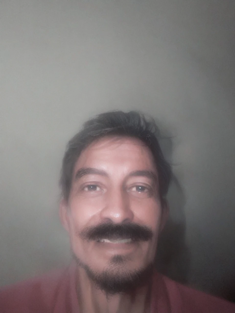 Slim and tall man 41 years old, short mustache and goatee 