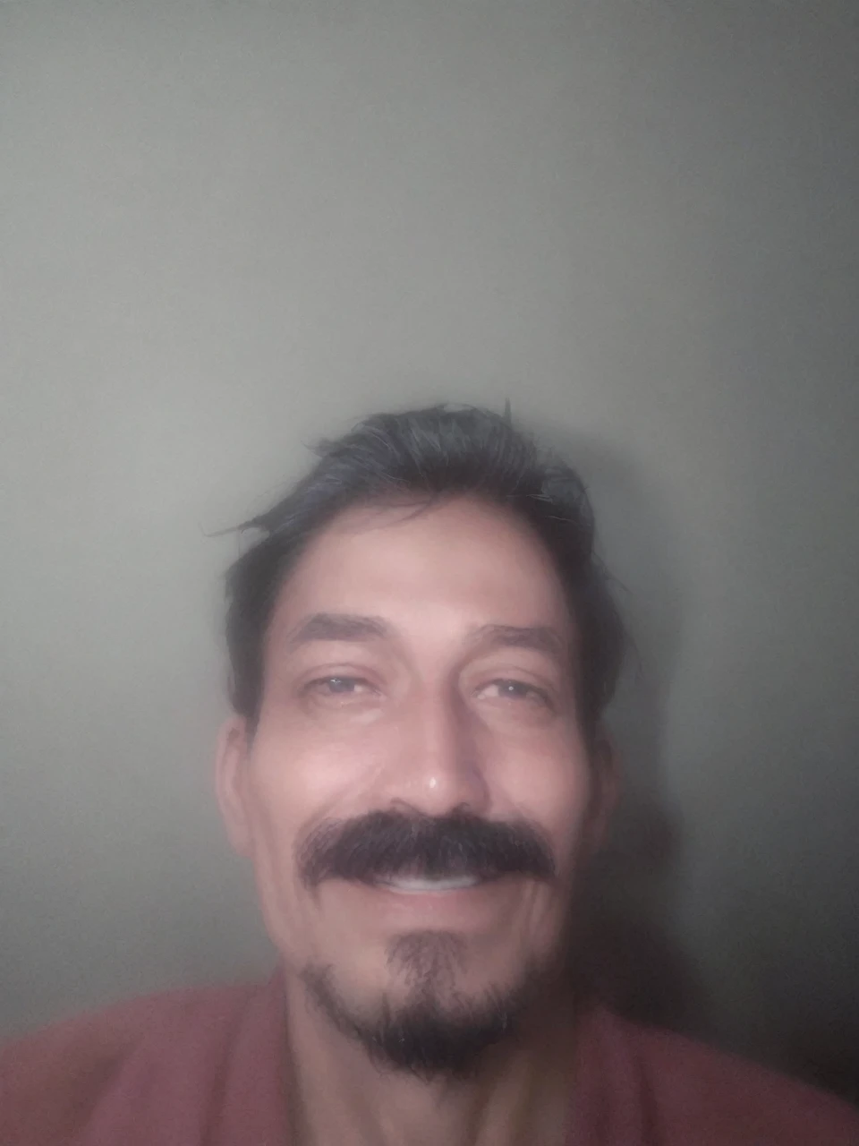 Slim and tall man 41 years old, short mustache and goatee