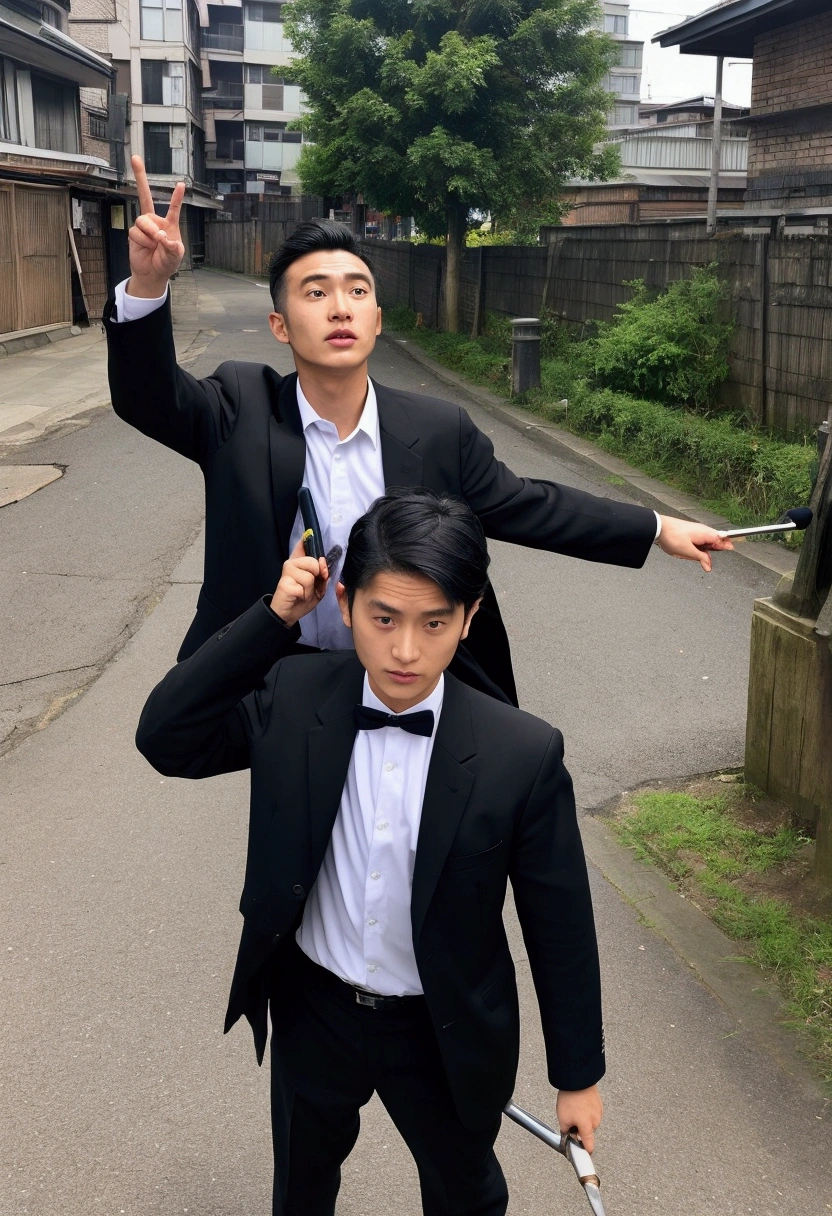 lawyer He is wearing a black suit and has his arm raised and holding a mallet in his hand.。A servile, dissatisfied face looking diagonally upwards Her hair is black and short on both sides, but the top is cut with a long brush, and tilted forward. 背景は裁判所のlawyer用の席 男性