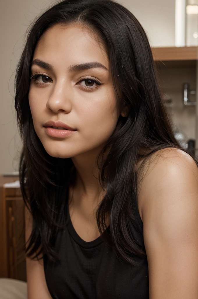 a magnificent young woman in her twenties, with Latino features. She has long, straight black hair that falls loosely over her shoulders. Her face has soft and balanced contours. She has large, well-defined dark brown eyes with long, thick eyelashes and well-arched black eyebrows. His nose is straight and slightly refined, proportionate to his face. Her lips are full and defined, with a natural color, and they are closed, contributing to her neutral expression. Her skin is matte, smooth and without visible imperfections. She is wearing a black t-shirt. She holds a clearly visible credit card in her right hand.