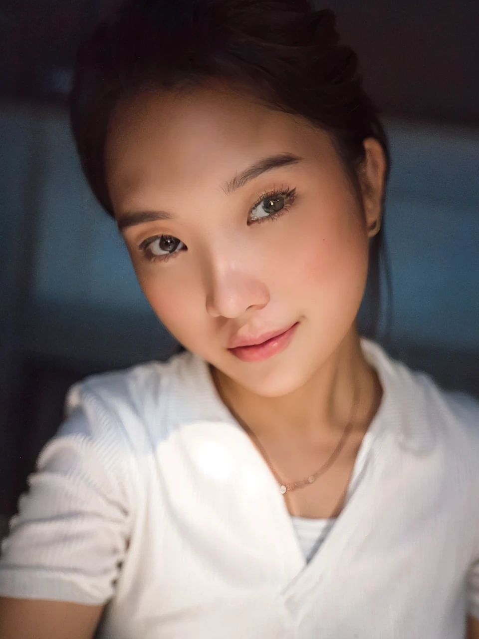 20 years old woman, at park, (light blue floral dress), RAW photo, (photorealistic:1.37, realistic), highly detailed CG unified 8K wallpapers, 1girl, (medium hair:1.4) (thick body:1.4) , looking at viewer, (((straight from front))), (HQ skin:1.2, shiny skin), 8k uhd, dslr, soft lighting, high quality, film grain, Fujifilm XT3, ((dynamic pose:1.2)) ((upperl body:1.6)) (professional lighting:1.6) , livyrenata