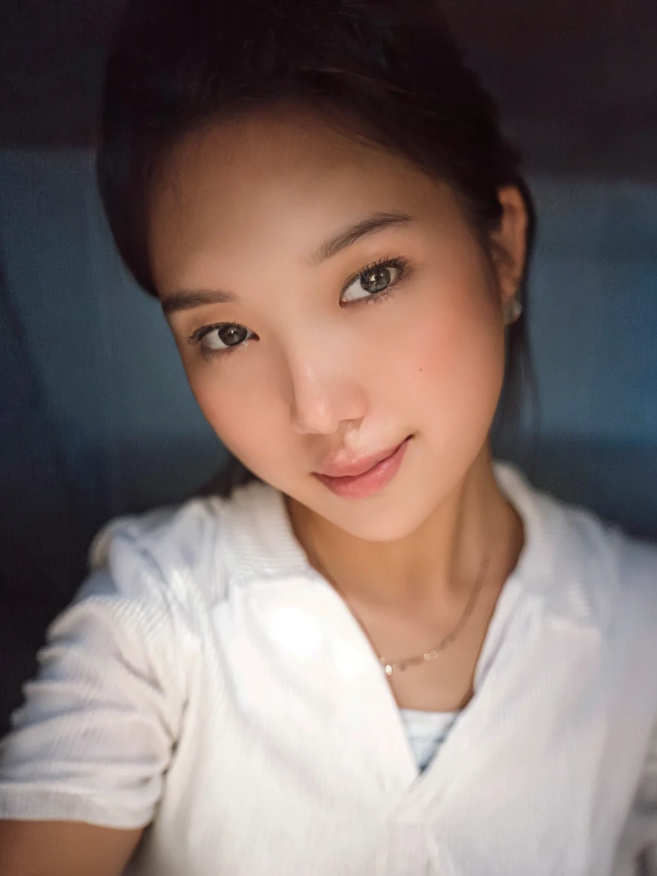 20 years old woman, at park, (light blue floral dress), RAW photo, (photorealistic:1.37, realistic), highly detailed CG unified 8K wallpapers, 1girl, (medium hair:1.4) (thick body:1.4) , looking at viewer, (((straight from front))), (HQ skin:1.2, shiny skin), 8k uhd, dslr, soft lighting, high quality, film grain, Fujifilm XT3, ((dynamic pose:1.2)) ((upperl body:1.6)) (professional lighting:1.6) ,  livyrenata