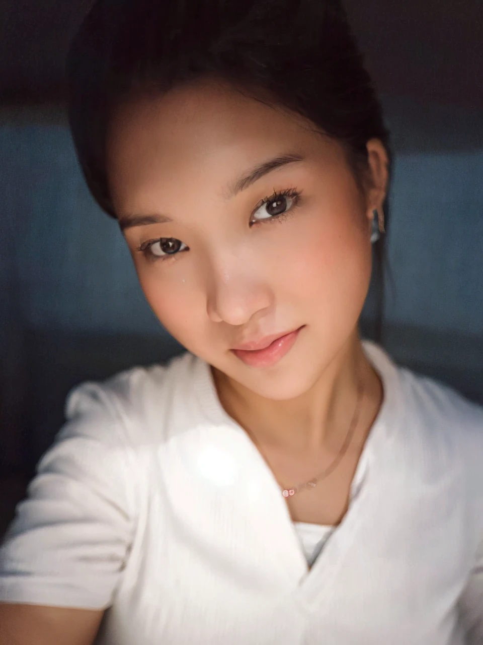 20 years old woman, at park, (light blue floral dress), RAW photo, (photorealistic:1.37, realistic), highly detailed CG unified 8K wallpapers, 1girl, (medium hair:1.4) (thick body:1.4) , looking at viewer, (((straight from front))), (HQ skin:1.2, shiny skin), 8k uhd, dslr, soft lighting, high quality, film grain, Fujifilm XT3, ((dynamic pose:1.2)) ((upperl body:1.6)) (professional lighting:1.6) , livyrenata