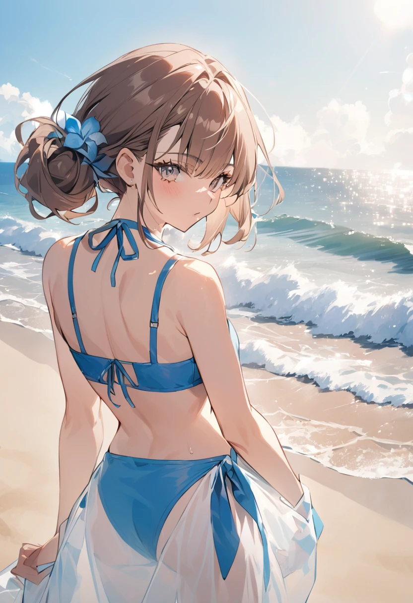 Brown haired girl wearing a blue bikini (with your back to the camera) em uma praia 