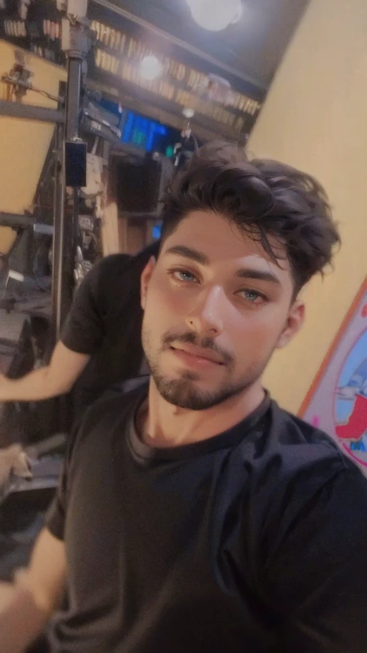 (Highest quality,4K,8K,High resolution,masterpiece:1.2),Super detailed,(Realistic,photoRealistic,photo-Realistic:1.37),1 person,34 years old,Mature Men,Beautiful skin、very handsome,Expressionless smile in love,Short white hair,green eyes,Sharp Eyes,A perfect face without a doubt,Businessman, CEO, Office Background,Cinema Lighting,HDR image,tie、