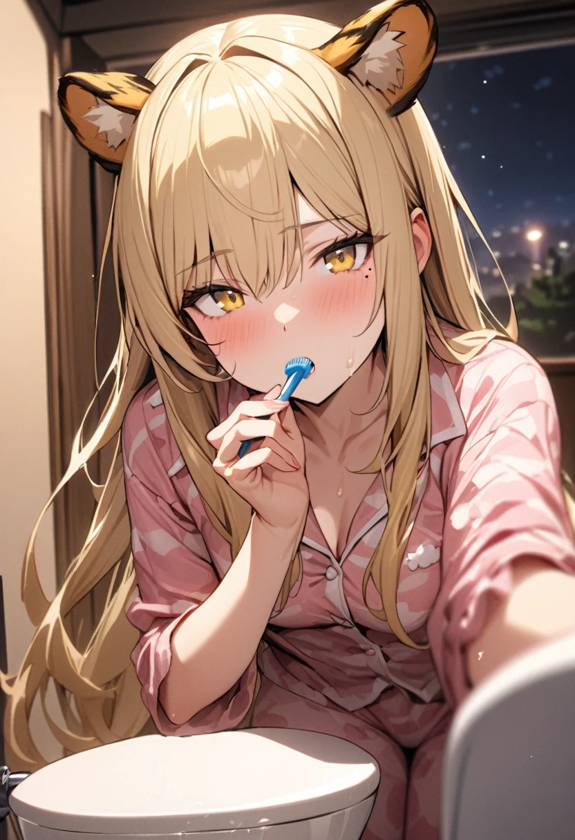1girl、(((best quality)), ((masterpiece)), (details), masterpiece, best quality, high quality, ulutra detailed, perfect face, ((1girl, blond eyes, tiger ears: 1.3 blond long hair: 2.5,Mole under left eye:2.0))、Shiny Hair、Glowing Skin、Lustful look、pajamas、pajamasの短パン、night、Brushing your teeth、sleepy、Washroom