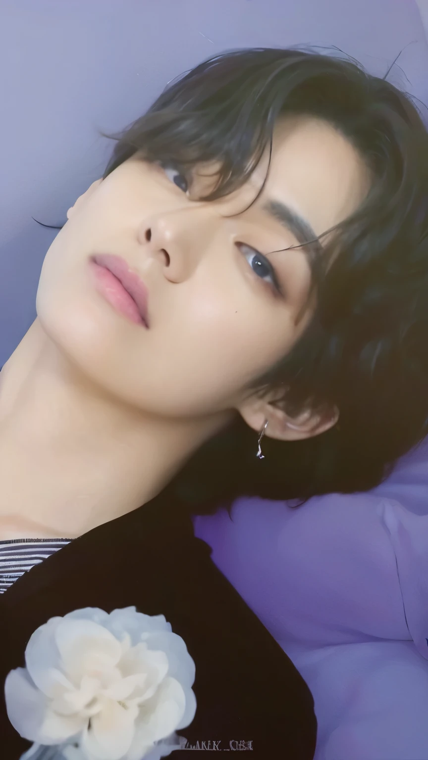 Taehyung de la cara de bts, fotorealista, Ultra HD, 8K. Big eyes, y2k style, beaty