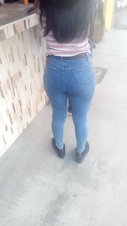 culona, extremely hot and sexy, huge butt, tasty buttocks 