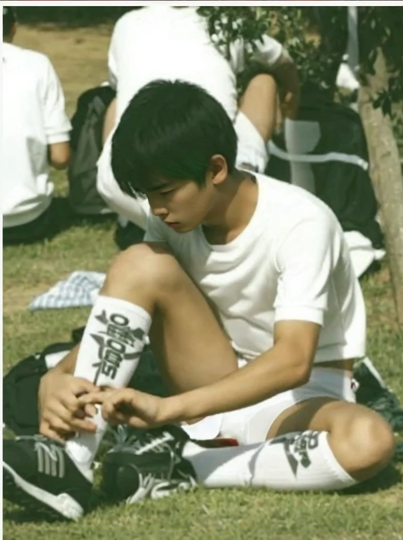16 years old teenagers , very young , light-skin , wearing an dark red sexy underwear, tmasterpiece,k hd,the feet,Transparent sports vest,semi transparent,black long socks,The barefoot , red colour , handsome and cute , extreme cute boy , white skin , dark red underwear boxers shorts , extremely tall and cute boy ,oppa model , handsome model , full body , dark red boxers underwears short shorts , black socks , white light-skin , Chinese model , young boy , white skin , handsome and extremely cute , red boxers underwear shorts , long black socks , handsome model , at the park , jogging , model oppa , long legs , jogging , running , high knee black socks ,black long socks , stand up , extremely tall , extremely high , red underwears , red sports underwear , long black socks , clean and white legs , Chinese model , extremely long legs , looking at the camera , clean and white thigh , heavy bulge , ??? face , baby face , wearing jacket , red underwears boxers , light and white skin , Chinese model , strike a pose , sexy pose , flexing pose , show off his handsome pose , size different , height different , tallest boy in the world , height comparison with other boy , chinese handsome model , korean handsome boy , handsome cute face , red boxers shorts , very huge bulge