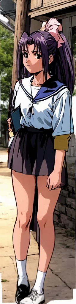 Momoko Koigakubo, a tall woman with beautiful legs, is standing in a sailor uniform with a dark blue miniskirt, holding a young girl in casual clothes.。