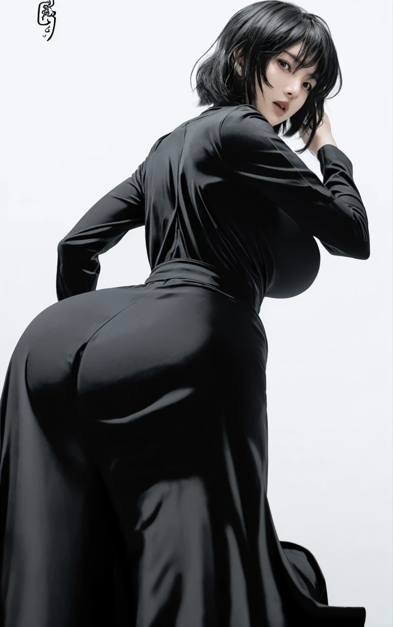 Arrogant and arrogant looks , and Skinny waist, big hips and tighter dress