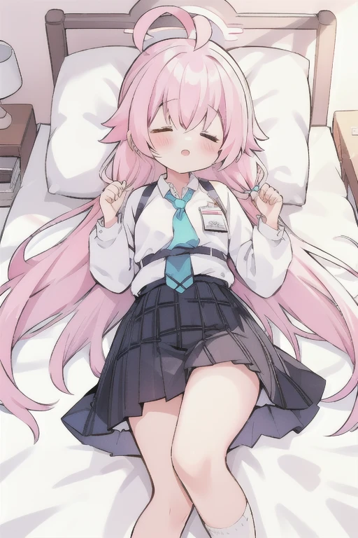 One Girl、Pink Hair、Ahoge、Odd Eye、Takanashi Hoshino、Sleeping、On the bed