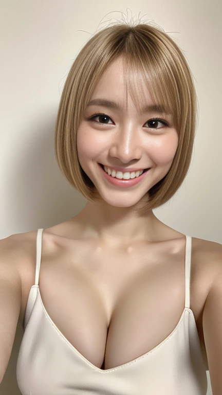 ((Highest quality、masterpiece、High resolution))、(((Zoom photo of upper body、Blonde)))、(A shy smile:1.2)、One Japanese woman、Beautiful Skin、Beautiful Eyes、Cleavage、shoulder、Trimmed bangled hair