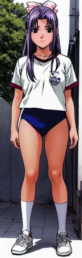 Momoko Koigakubo, with her beautiful legs, is standing in the schoolyard wearing white gym clothes and light navy blue bloomers that look like panties.。