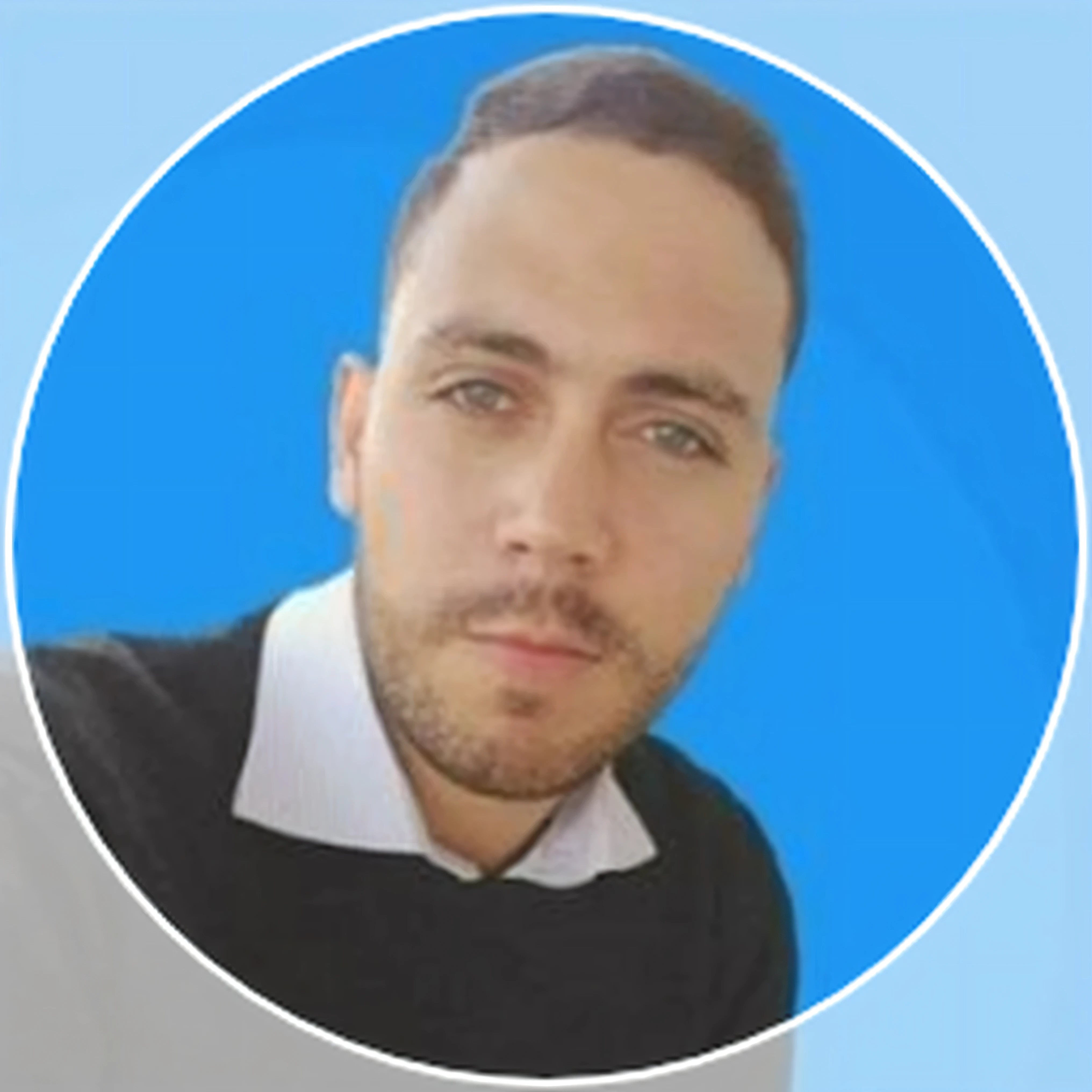 Prompt: "Remove background from attached image, keeping only the main object highlighted. Make sure to preserve all the details and sharp contours of the object, completely eliminating the background accurately and without affecting image quality."