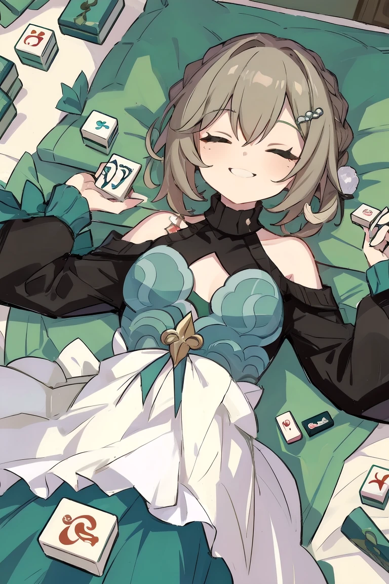 A woman lying on the mahjong table，Fell asleep，But smiling