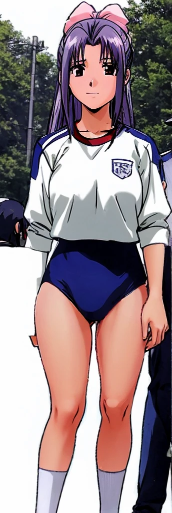 Momoko Koigakubo, a tall girl with beautiful legs, is standing with a smile on her face in a white gym uniform and light navy blue bloomers that look like panties.。Momoko Koigakubo is holding the shoulders of a boy wearing a tracksuit。