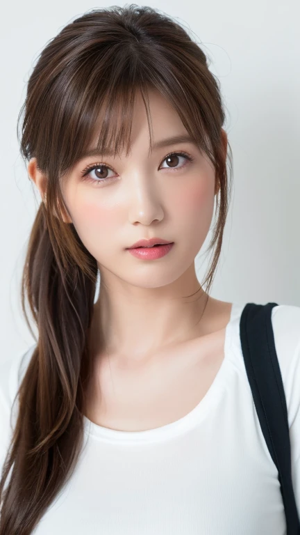 (Highest quality、8k、32K、masterpiece)、(Realistic)、(Realistic:1.2)、(High resolution)、Very detailed、Very beautiful face and eyes、1 girl、Round and small face、Tight waist、Delicate body、(close、Highest quality、Attention to detail、Rich skin detail)、(Highest quality、8k、Oil paints:1.2)、Very detailed、(Realistic、Realistic:1.37)、Bright colors、(((blush)))、(((I am brunette)))、(((Full body standing)))、((short hair、ponytail))、(((Pure white wall background)))、(((She is wearing a white T-shirt)))、jeans、(((Pure white wall background)))、(((It is a short-sleeved T-shirt)))、