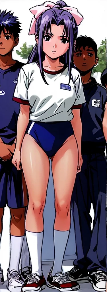 Momoko Koigakubo, with her beautiful legs, stands in a white gym uniform and light navy blue bloomers that look like panties.。Momoko Koigakubo is holding the shoulders of a boy wearing a tracksuit。