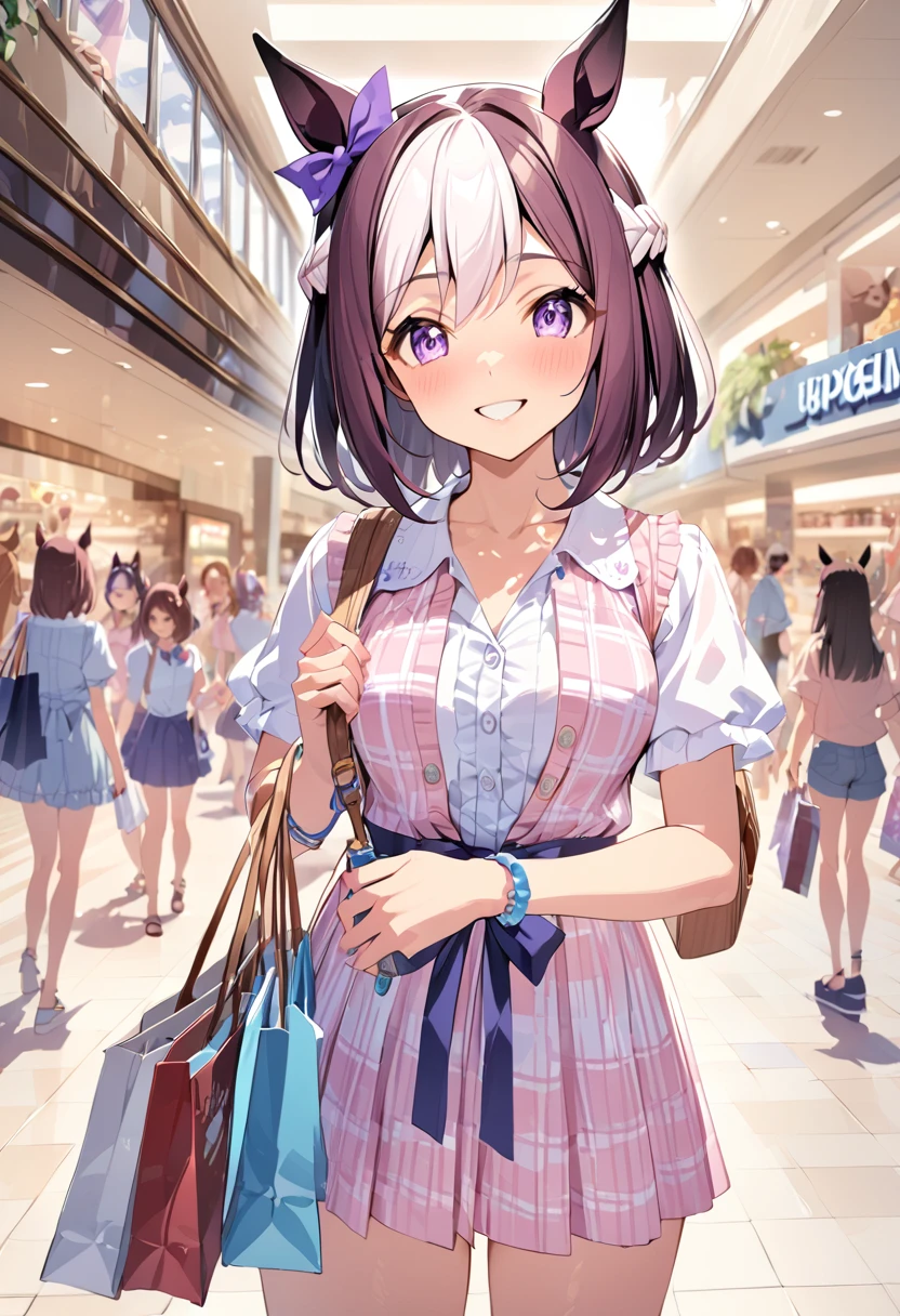 masterpiece、Highest quality、Depicted in detail、Special Week\(umamusume\)、Summer casual outfit、Shopping mall、smile