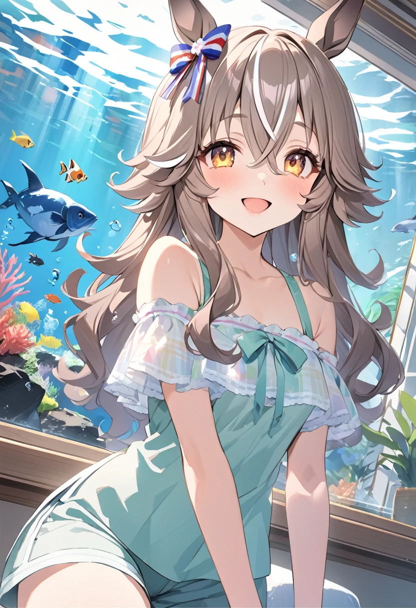 masterpiece、Highest quality、Depicted in detail、Wonder Acute\(umamusume\)、Summer casual outfit、Shorts、Off the shoulder、pastel colour、aquarium、Close your mouth、Smile and point、Golden Ratio