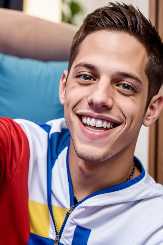 Selfie, Filmed in the early 2020s, Open your mouth happily, detailed!, Crazy smile, Perfect smile, Perfect Teeth, Very bright smile, Beautiful and smiling, Pete Davidson, Very detailed!, smile and look straight, smiling male, Hold it up to the camera