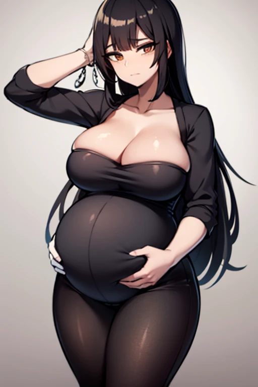 A pregnant woman with a very large belly、Black Hair